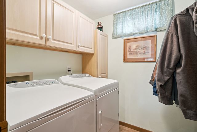 870 47th Avenue 2, East Moline, IL 61244