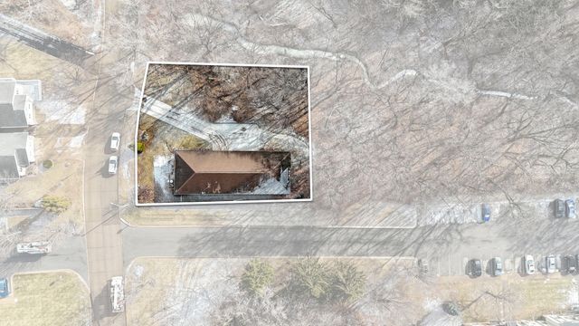 870 47th Avenue 2, East Moline, IL 61244