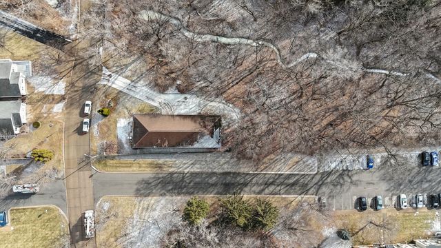 870 47th Avenue 2, East Moline, IL 61244