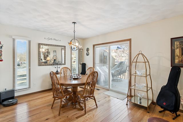 870 47th Avenue 2, East Moline, IL 61244