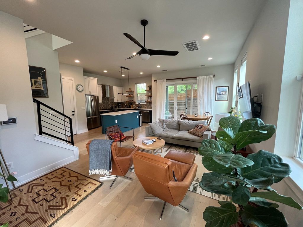 3507 Oak Springs DR 1, Austin, TX 78721