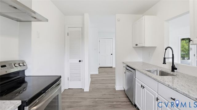 5431 W Hundred Rd, Chester, VA 23831