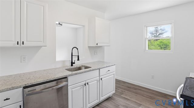 5431 W Hundred Rd, Chester, VA 23831