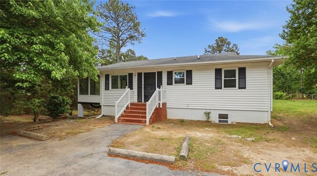 5431 W Hundred Rd, Chester, VA 23831