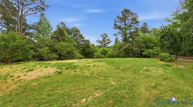 5431 W Hundred Rd, Chester, VA 23831