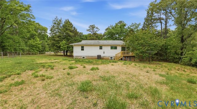 5431 W Hundred Rd, Chester, VA 23831