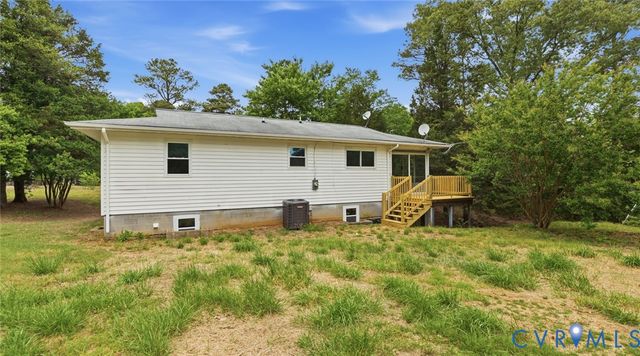 5431 W Hundred Rd, Chester, VA 23831