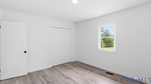 5431 W Hundred Rd, Chester, VA 23831
