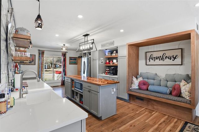 6000 Broadmoor Avenue, Oklahoma City, OK 73132