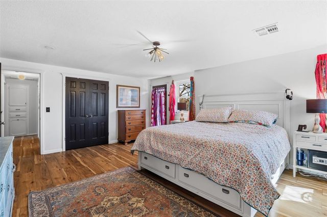 6000 Broadmoor Avenue, Oklahoma City, OK 73132