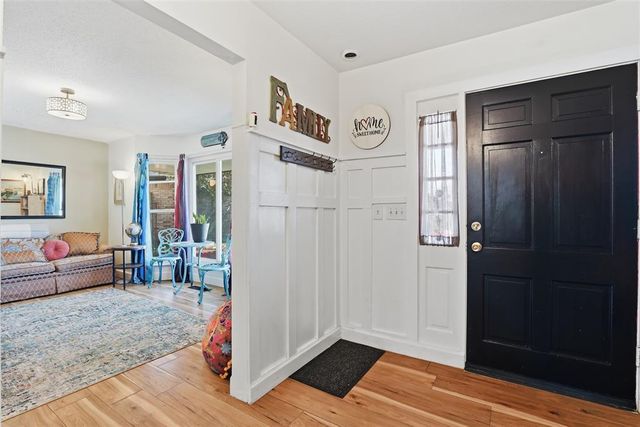 6000 Broadmoor Avenue, Oklahoma City, OK 73132