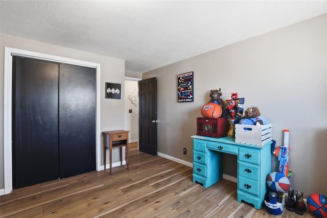 6000 Broadmoor Avenue, Oklahoma City, OK 73132