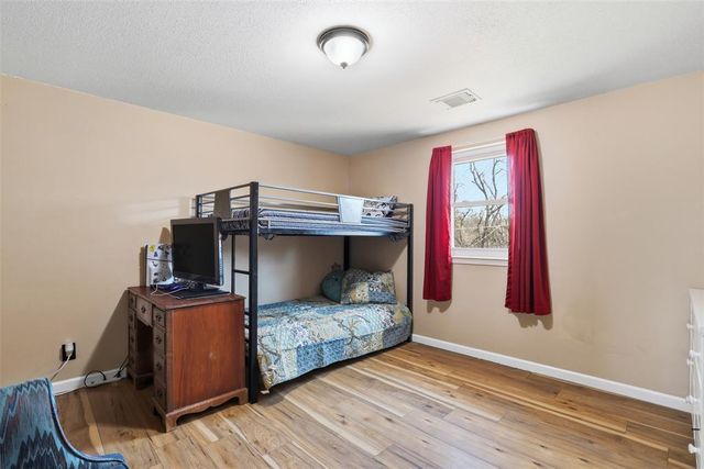 6000 Broadmoor Avenue, Oklahoma City, OK 73132