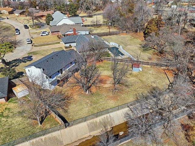 6000 Broadmoor Avenue, Oklahoma City, OK 73132