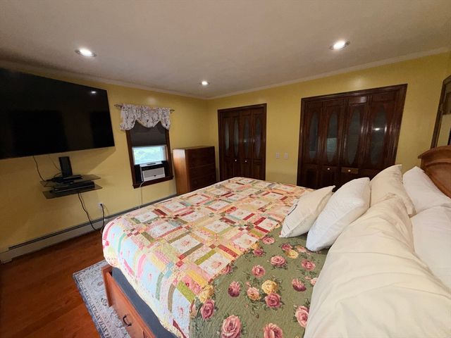 446 Lindsey St, Attleboro, MA 02703