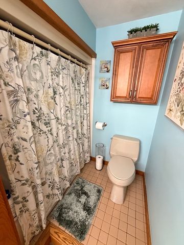 446 Lindsey St, Attleboro, MA 02703