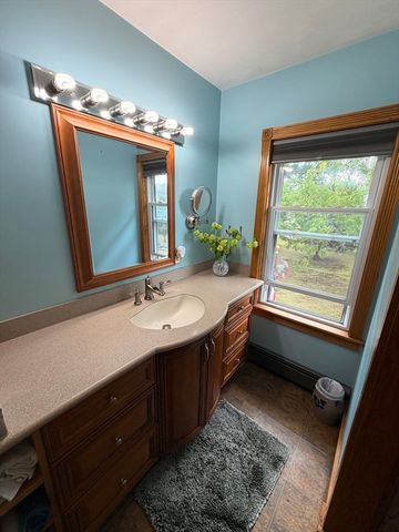 446 Lindsey St, Attleboro, MA 02703