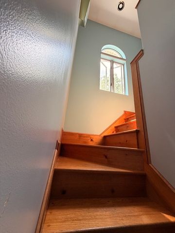 446 Lindsey St, Attleboro, MA 02703