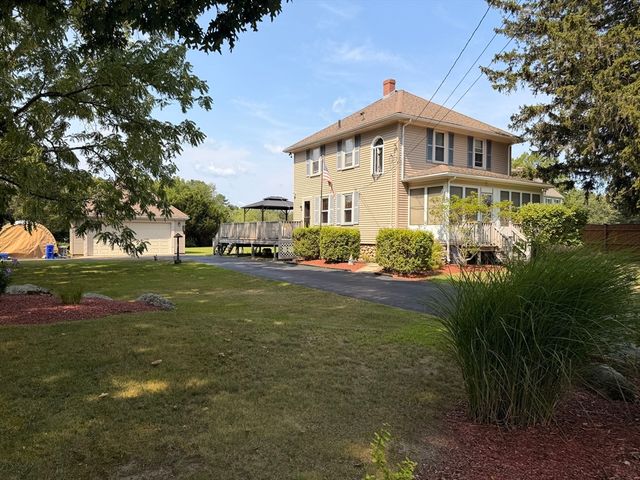 446 Lindsey St, Attleboro, MA 02703