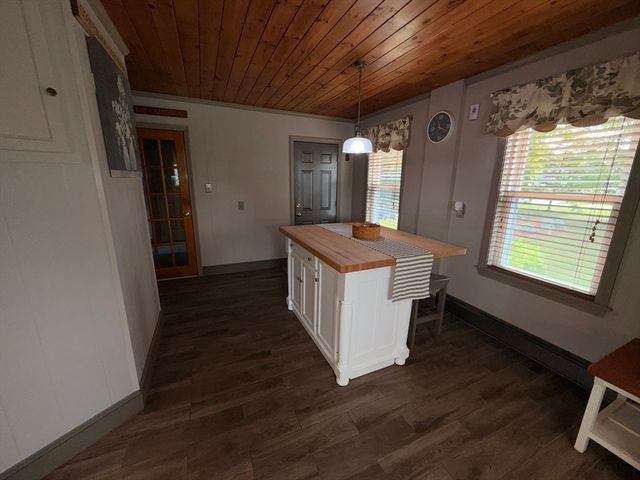446 Lindsey St, Attleboro, MA 02703
