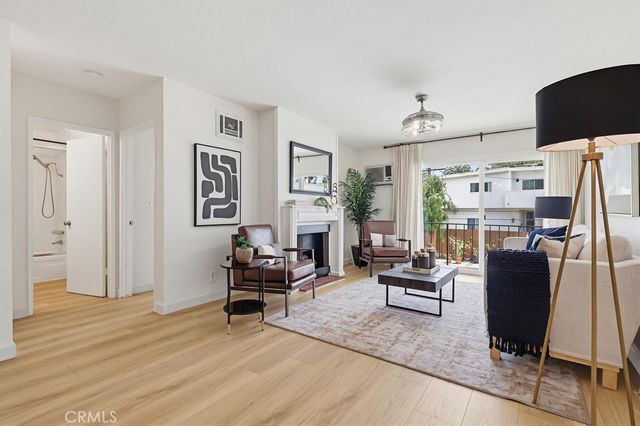 3640 Cardiff Avenue 210, Los Angeles, CA 90034