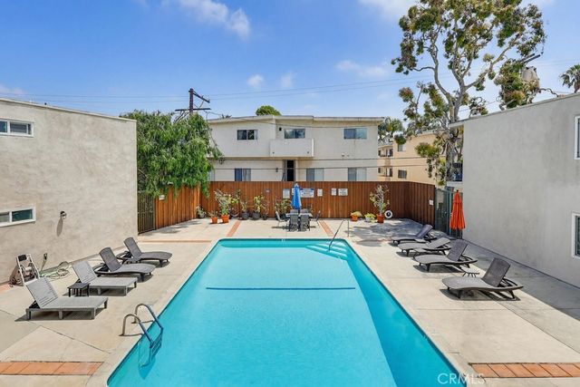 3640 Cardiff Avenue 210, Los Angeles, CA 90034