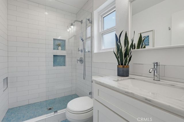 3640 Cardiff Avenue 210, Los Angeles, CA 90034
