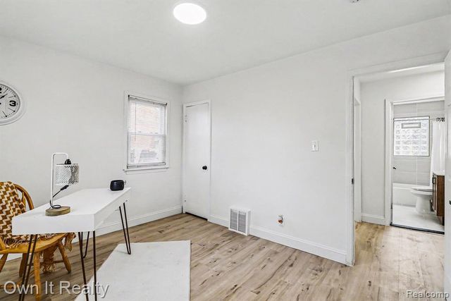 12066 Bramell, Redford, MI 48239