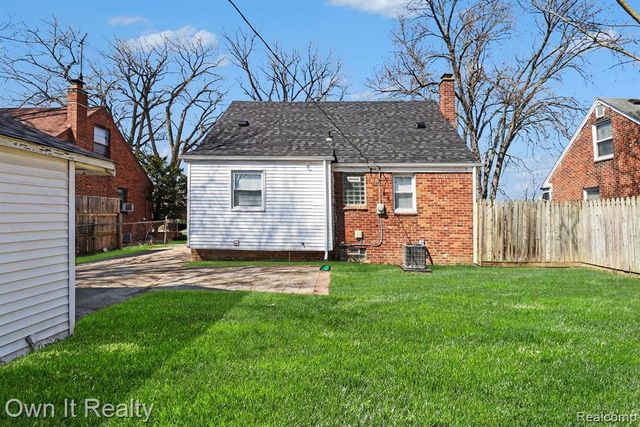 12066 Bramell, Redford, MI 48239