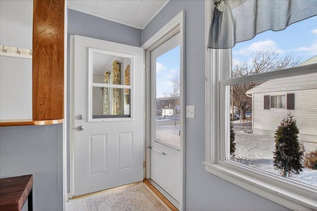 725 Berry Street, Stoughton, WI 53589