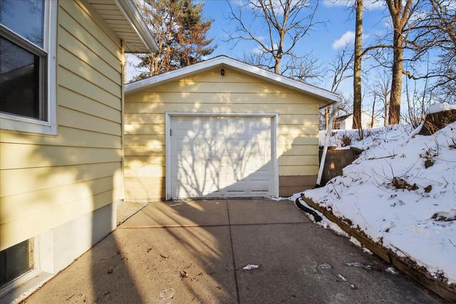 725 Berry Street, Stoughton, WI 53589