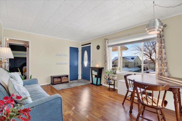 725 Berry Street, Stoughton, WI 53589