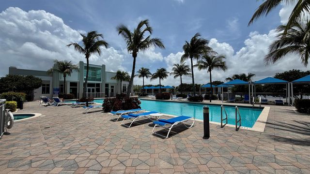 300 S Australian Avenue 703, West Palm Beach, FL 33401