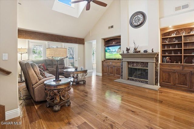 27139 Crystal Springs Road, Canyon Country, CA 91387