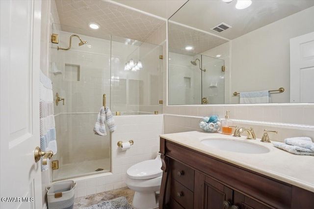 27139 Crystal Springs Road, Canyon Country, CA 91387