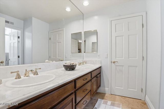27139 Crystal Springs Road, Canyon Country, CA 91387