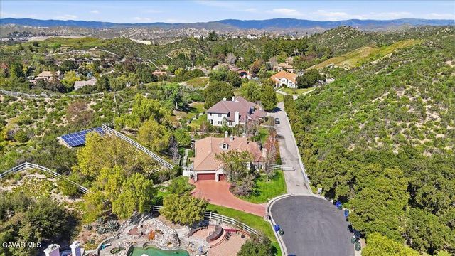 27139 Crystal Springs Road, Canyon Country, CA 91387