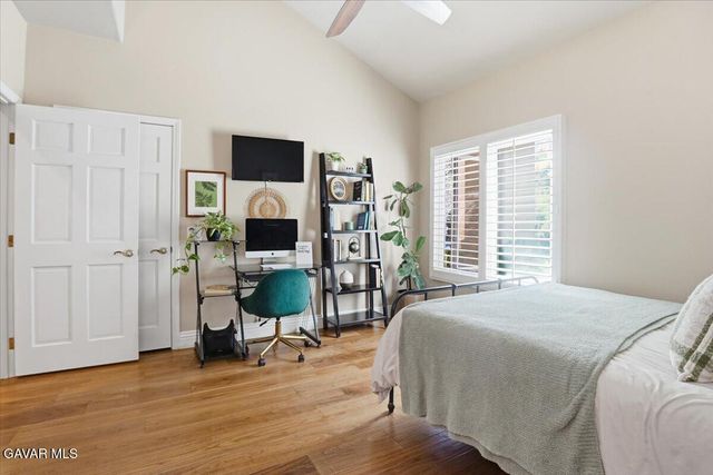 27139 Crystal Springs Road, Canyon Country, CA 91387