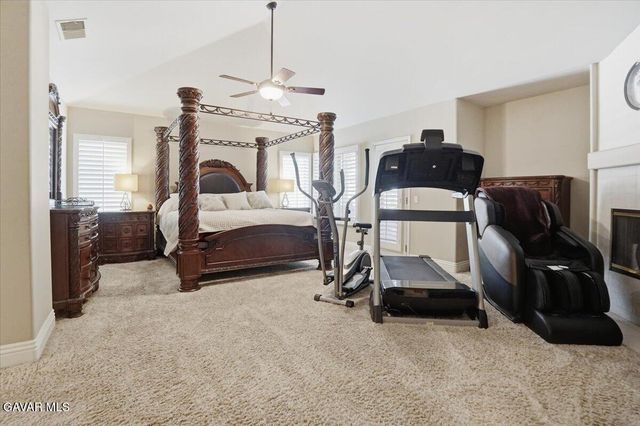 27139 Crystal Springs Road, Canyon Country, CA 91387