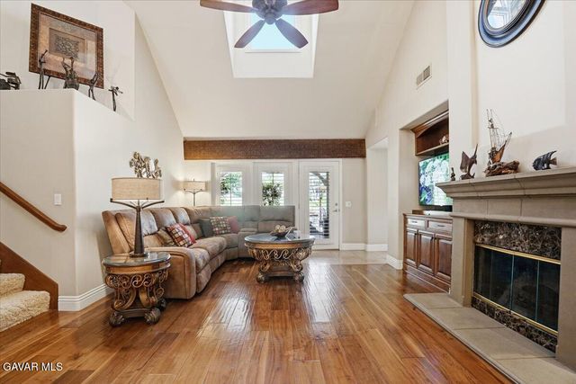 27139 Crystal Springs Road, Canyon Country, CA 91387
