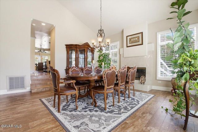 27139 Crystal Springs Road, Canyon Country, CA 91387