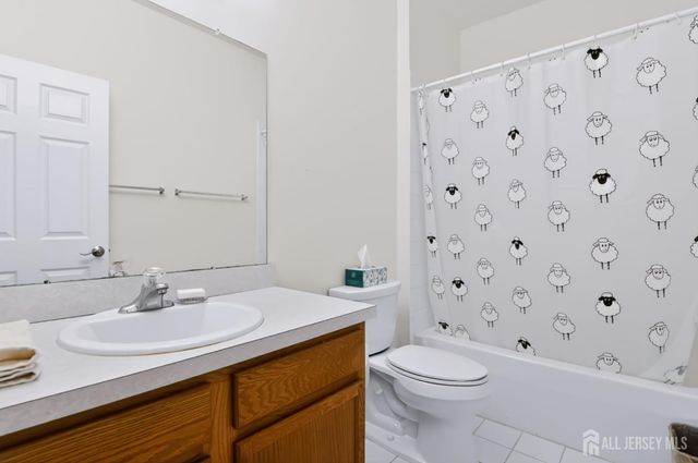 8 George W Helme Drive, Helmetta, NJ 08828