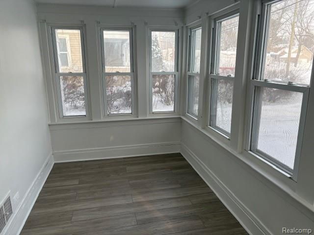 285 Voorheis Street, Pontiac, MI 48341