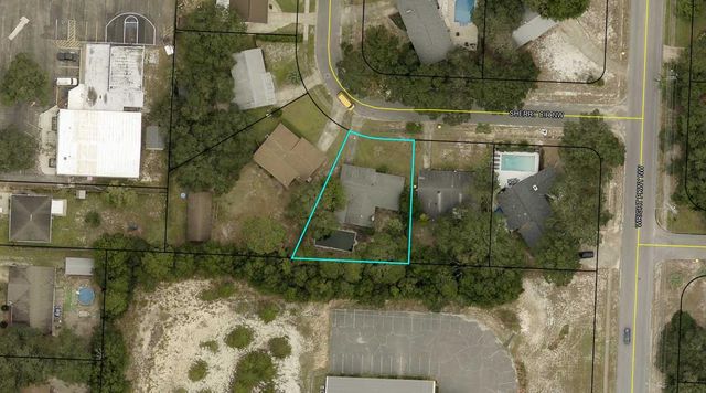 406 NW Sherry Circle, Fort Walton Beach, FL 32548
