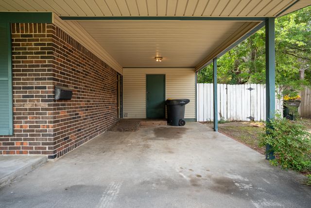 406 NW Sherry Circle, Fort Walton Beach, FL 32548