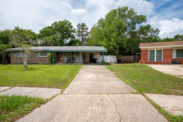 406 NW Sherry Circle, Fort Walton Beach, FL 32548