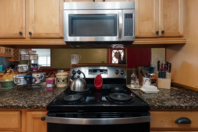 406 NW Sherry Circle, Fort Walton Beach, FL 32548