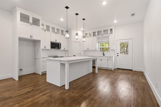 212 E Beachwood Loop, Trinidad, TX 75163