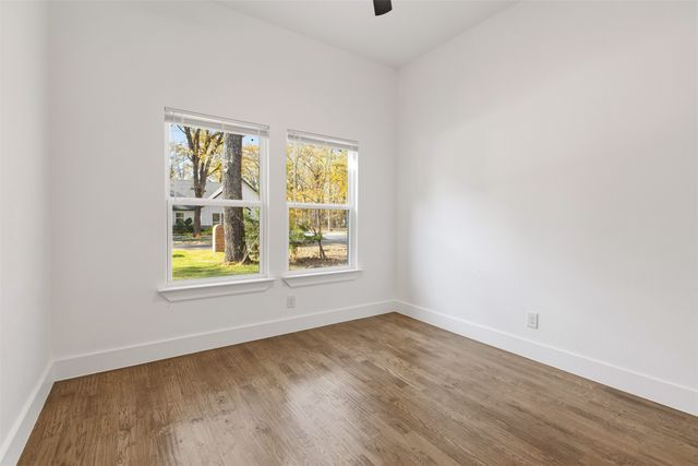 212 E Beachwood Loop, Trinidad, TX 75163