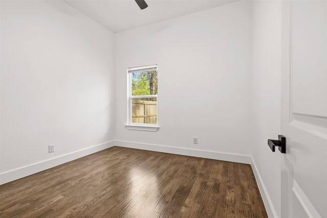 212 E Beachwood Loop, Trinidad, TX 75163